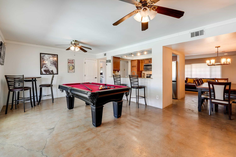 Food & Drinks, Bright Scottsdale Home: Private Pool + Gas Grill!, Maricopa