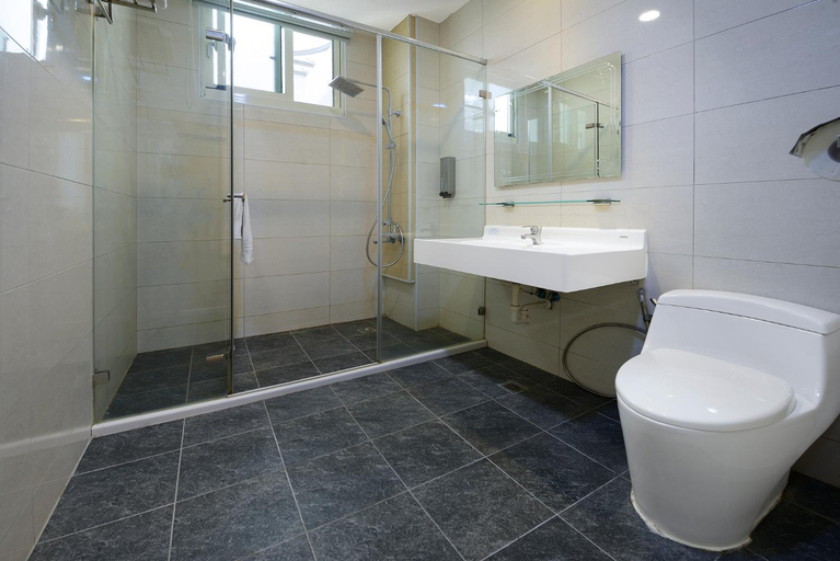 5, Kenting Central, Pingtung