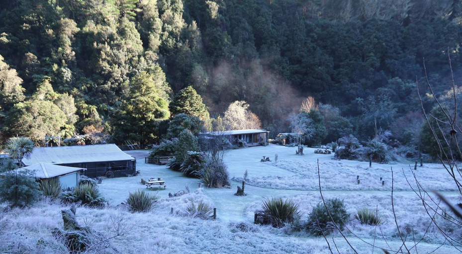 Others 3, Blackfern Lodge, Ruapehu