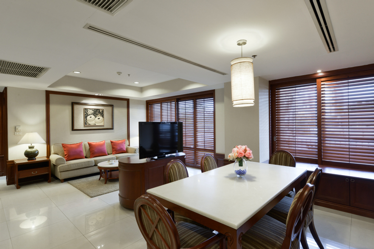 Dining Room 28
