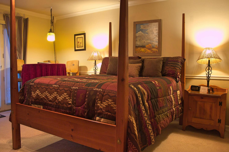 Bedroom 2, Black Bear Manor, Ouray