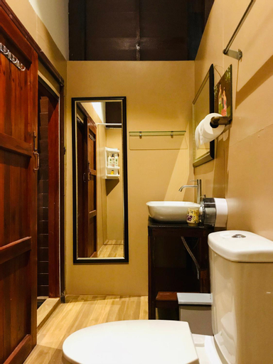 Bathroom 9