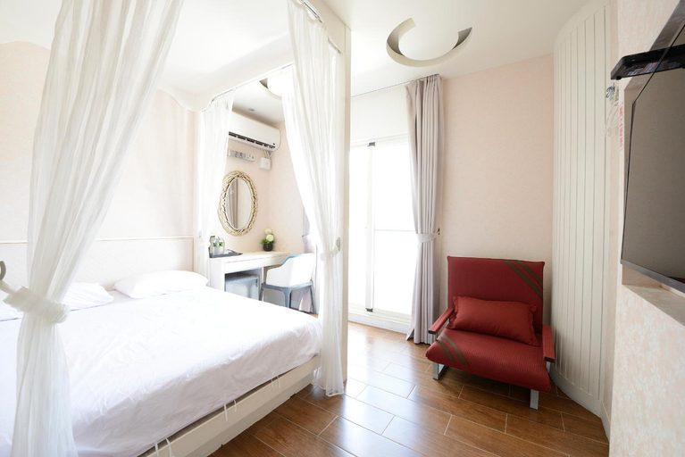 2, Kenting Central, Pingtung