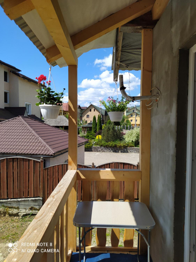 Others 5, Good House, Skolivs'kyi