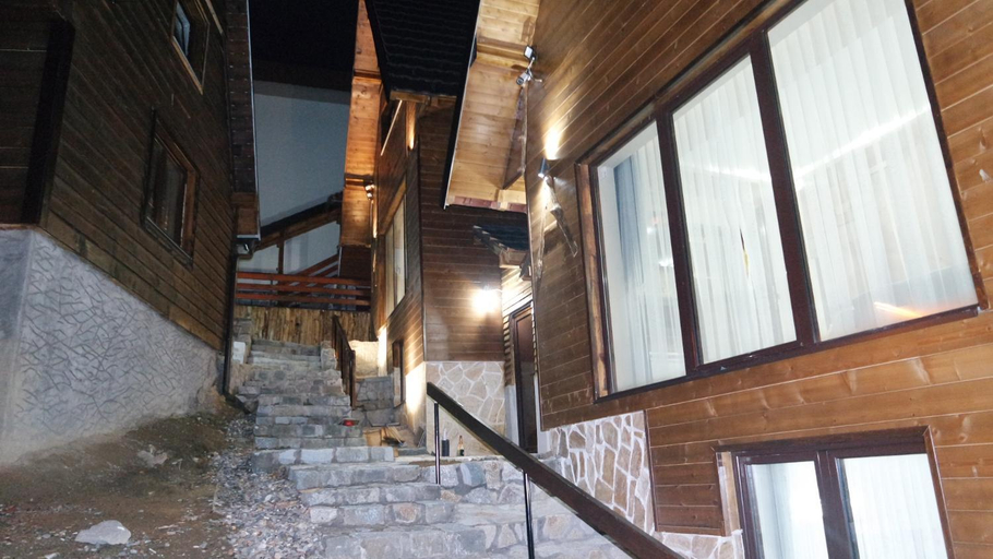 Others 4, Villa Zagorka and mountain houses A, M, D, Raška