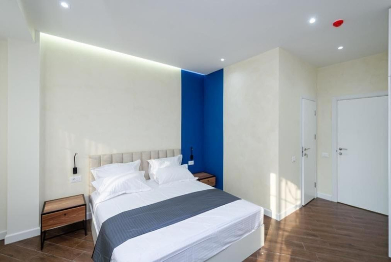 Others 5, La Torre Hotel, Yerevan
