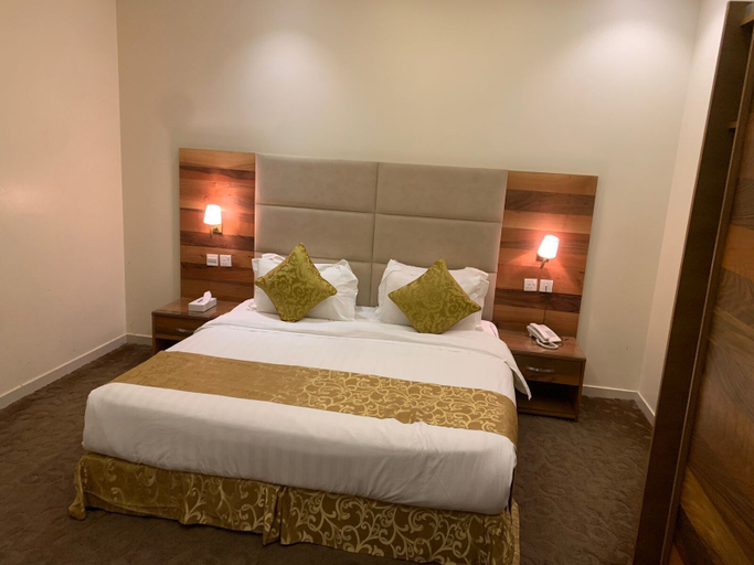 Bedroom 2, Laylati Dhahrat Laban, Riyadh
