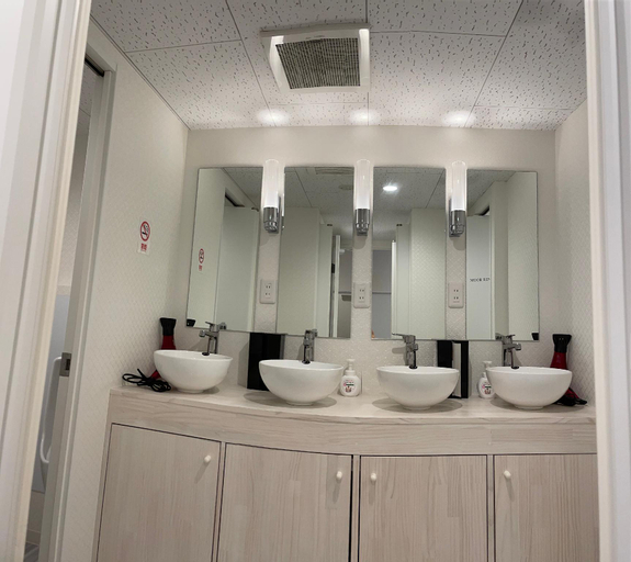 Bathroom 2