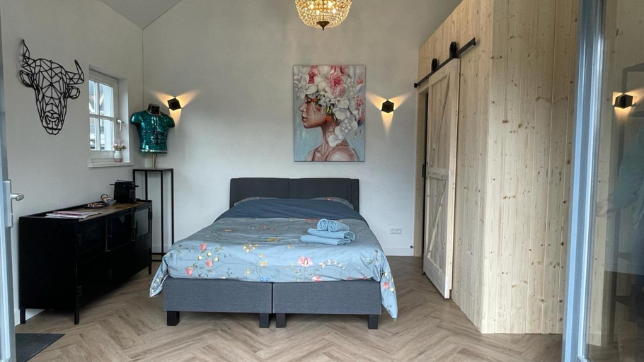 Bedroom 2, Flora’s B&B, Landsmeer