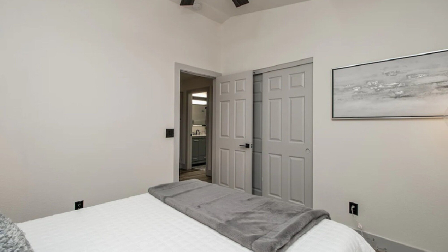 Bedroom 3, Fully Renovated Kierland Retreat W/pool & 4-bdrms!, Maricopa