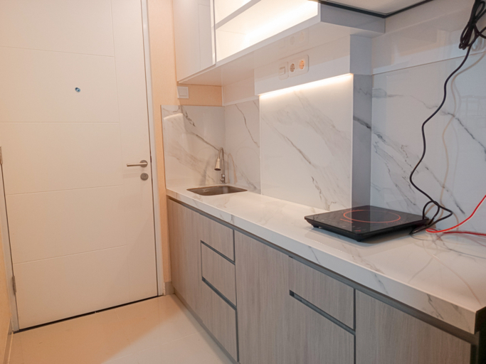 Others, Spacious Studio at Tamansari Skylounge Makassar Apartment By Travelio, Makassar