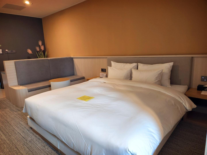 Bedroom 22
