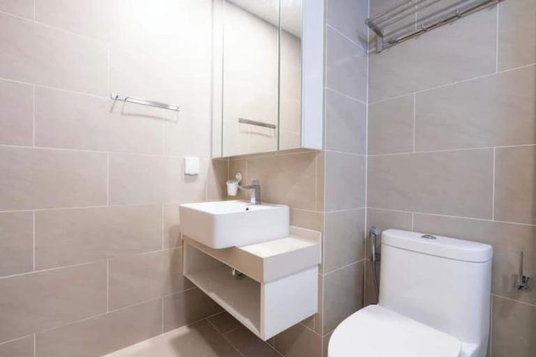 Bathroom 3, River Panorama - Free Gym & Sauna & Pool, District 7