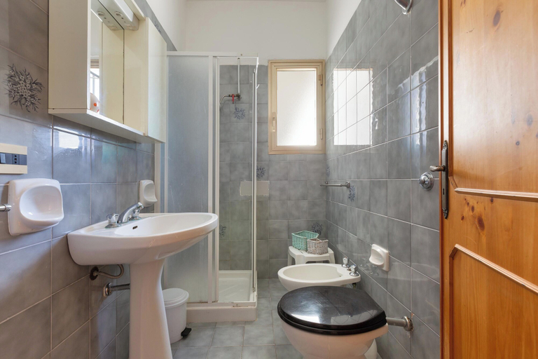 Bathroom, 3962 Casa Donna Rosa by Barbarhouse, Lecce
