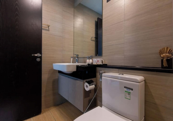 Bathroom 5, Feliz En Vista River Apartments, District 2