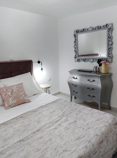 Bedroom 2, Maria's Dream House, Crete