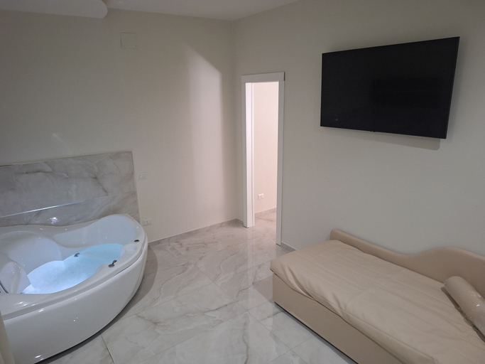 Bedroom 2, Affittacamere La Violetta, Napoli