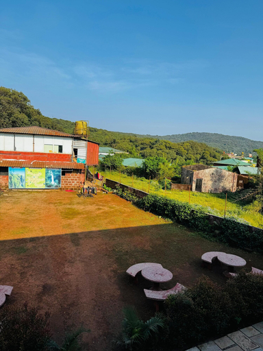 Exterior & Views 2, Hotel Green Crystal, Satara