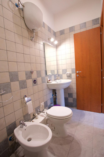 Others 5, B&B MetroNapoli, Napoli