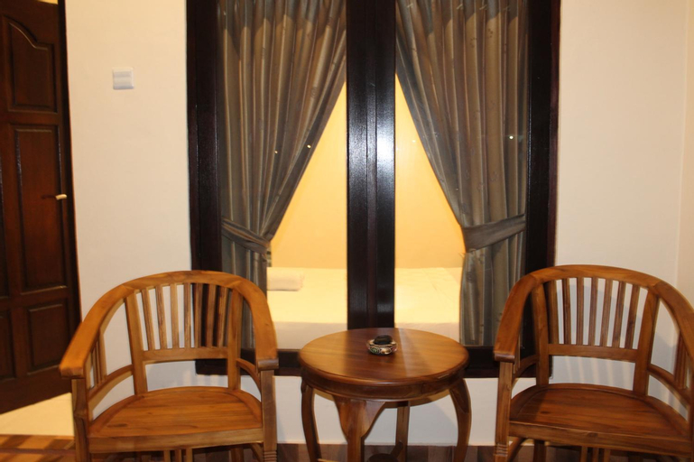Dining Room 13