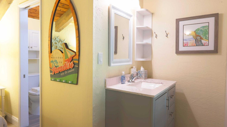 Bathroom 2, Maui Westside Presents: Papakea J401 Top floor Ocean Views, Maui