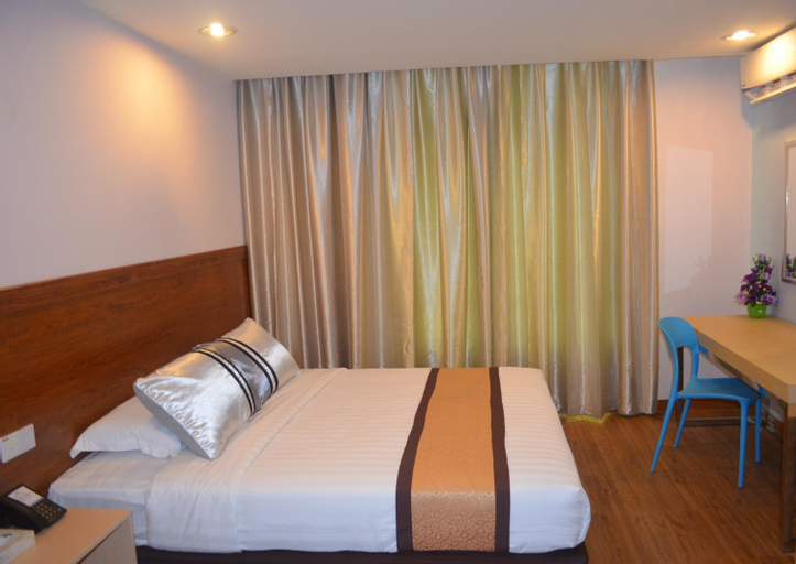 Bedroom 8