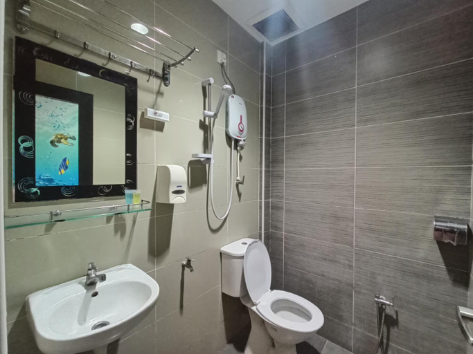 Bathroom 4, Anggerik Garden Hotel- AG Hotel, Manjung
