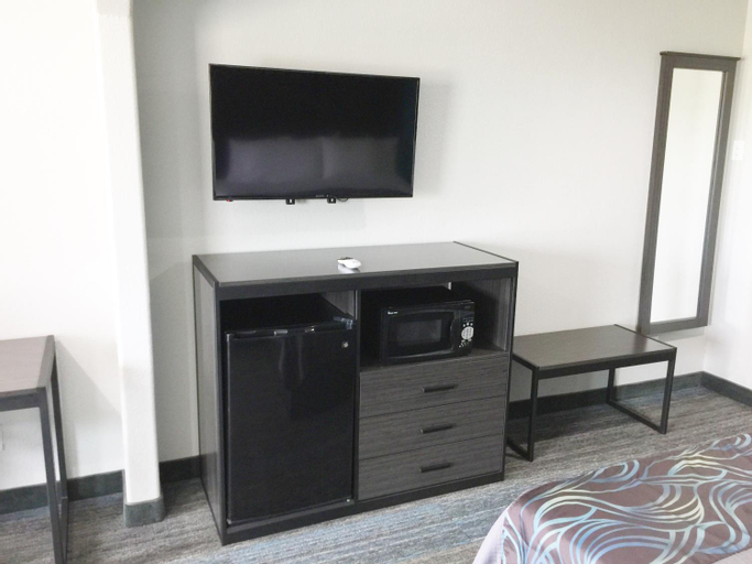 Bedroom 3, Americas Best Value Inn & Suites Mont Belvieu Houston, Chambers