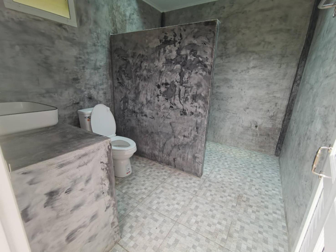 Bathroom 3, PANAKLUEA Cottage & Crafts, Bo Klue
