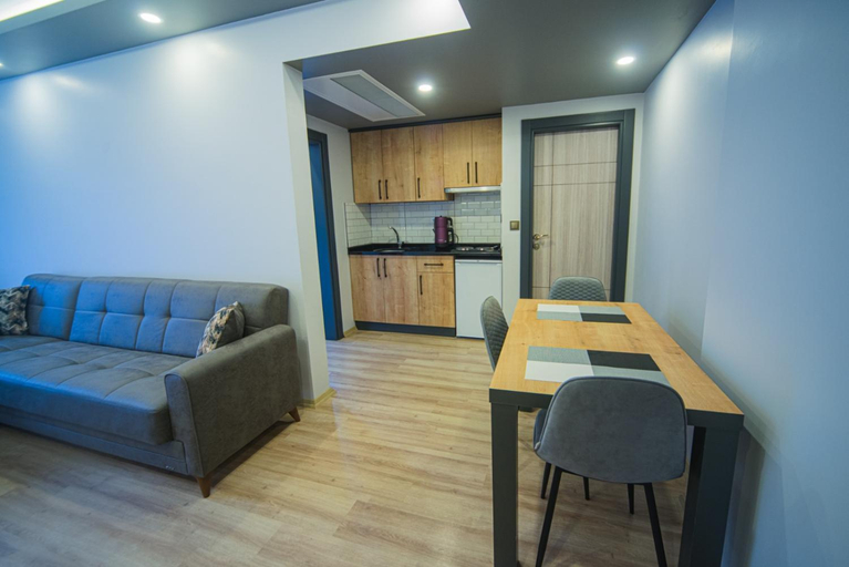 Others 2, OF UZUNGOL APART OTEL, Of