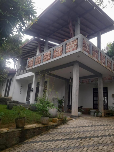 Others 4, Sanuki Villa, Hikkaduwa
