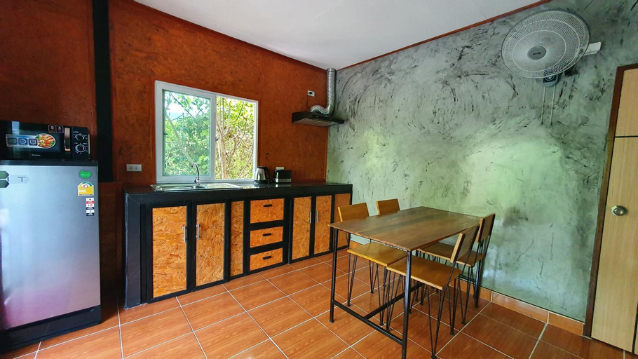 Dining Room 11