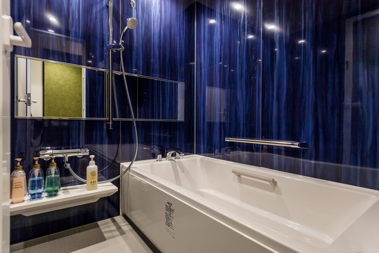 Bathroom 7