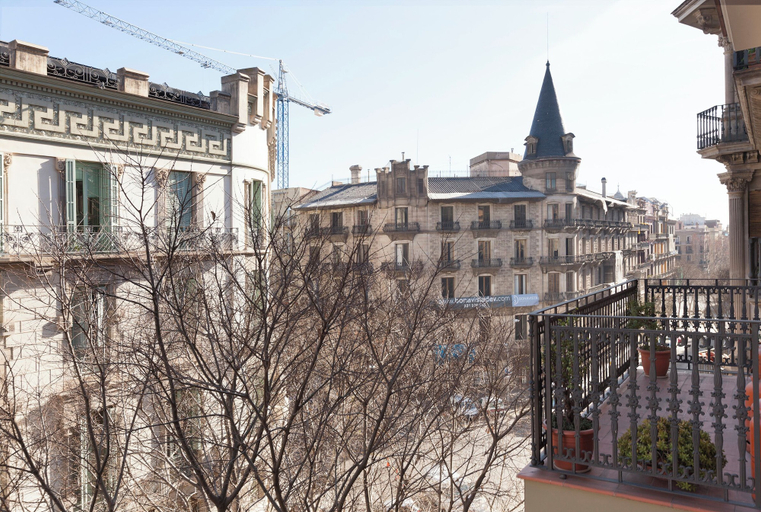 Exterior & Views 2, En Casa de Girona 17, Barcelona