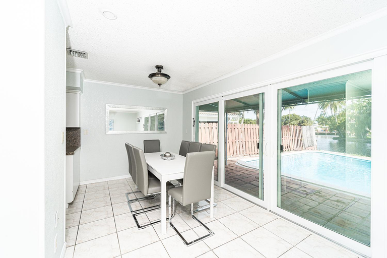 View, Central Waterfront Villa Salt Wtr Pool Near Beach, Broward