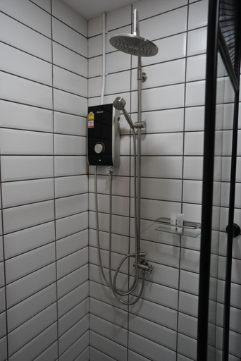 Bathroom 6