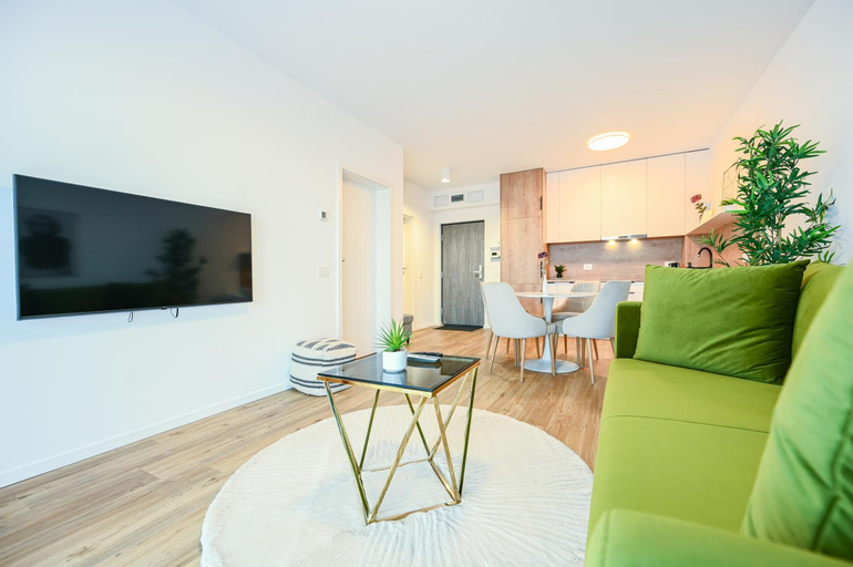 Facilities 5, KM Flats, Oradea