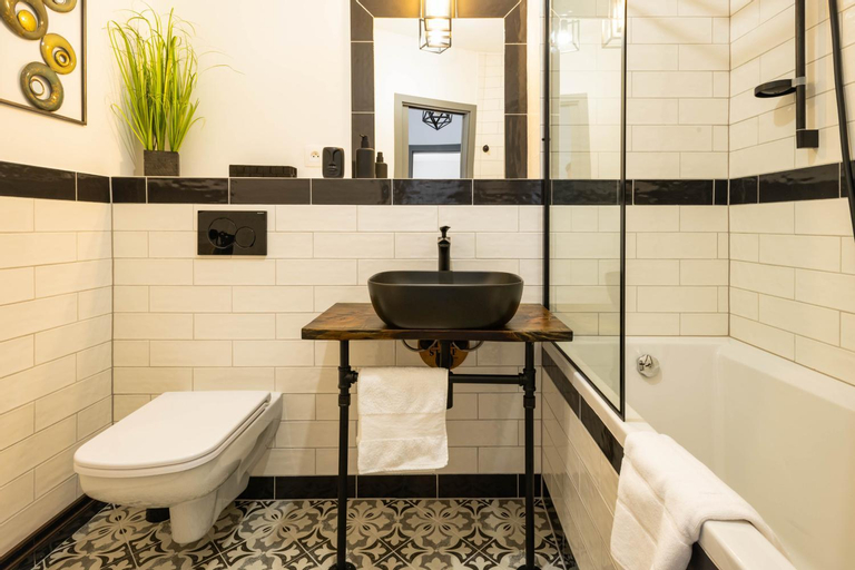 Bathroom 9