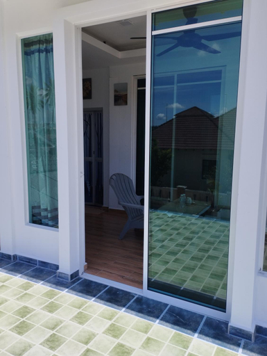 Others 3, Inap Idaman 7 5 Pax 2 Queen Plus 1 Sofa Bed, Kota Bharu