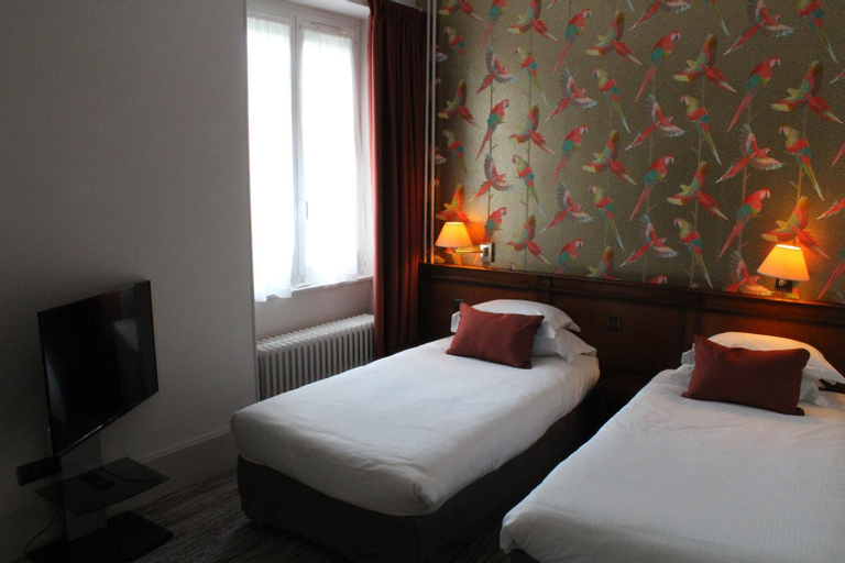 Bedroom 24
