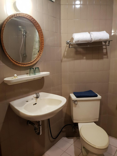 Bathroom 4