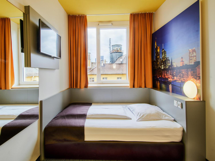 Bedroom 8