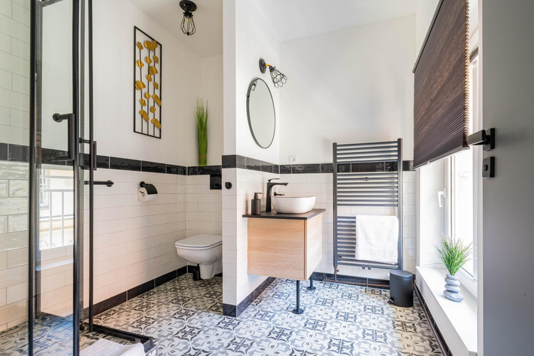 Bathroom 15