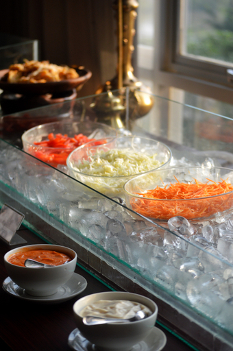 Food & Drinks 7