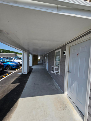 Others 3, Vacation Inn, York