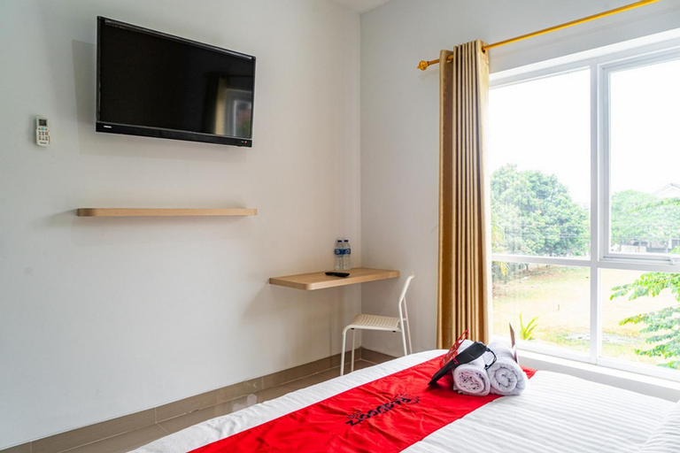Bedroom 8