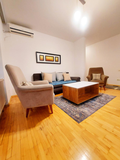 5, Apartment 31, Priština