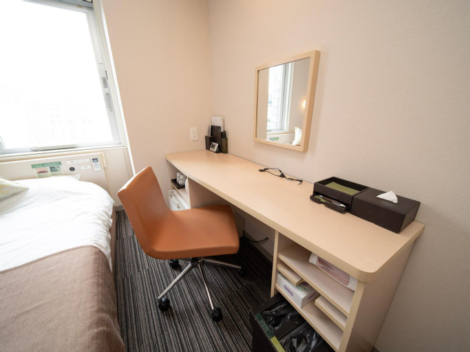 Bedroom 13