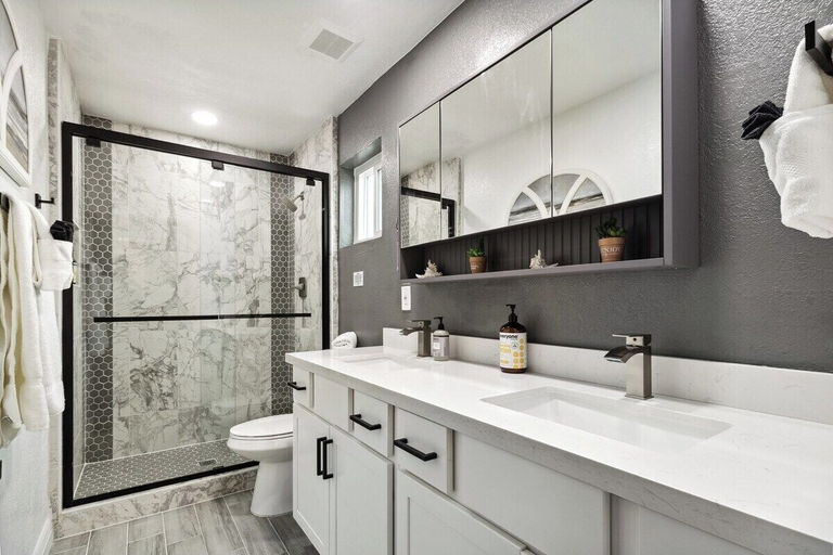 Bathroom 3, Kalani Oasis Paradise with Pool, Maricopa