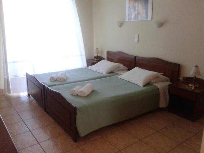 Others 5, Ostria Maisonettes and Studios, Peloponnese